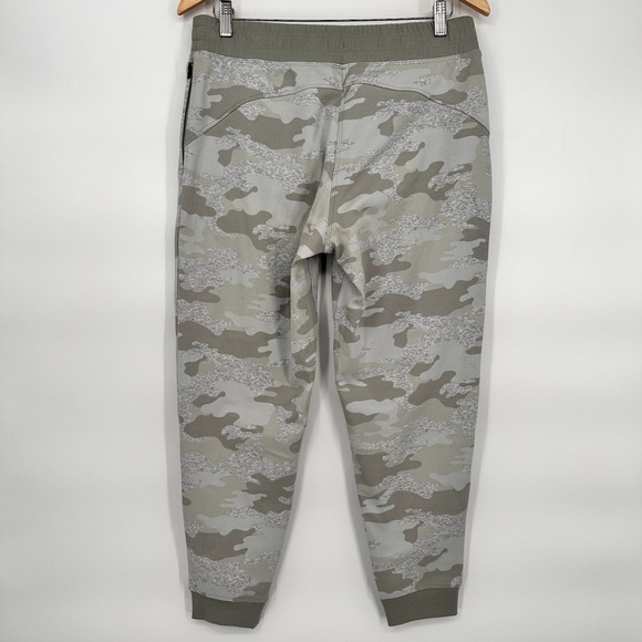 We Wander Women Pull on Camouflage Sweatpants, Light Grey‎ Combo Size Medium - Picture 13 of 16